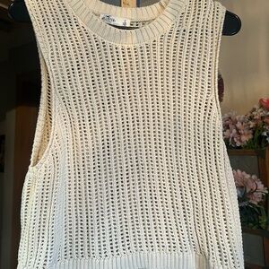 Hollister Off-White Knit Sleeveless Top